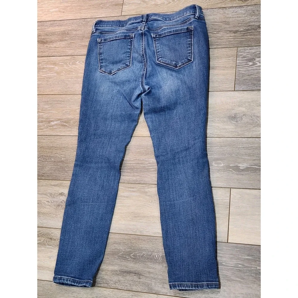 Everlane Skinny Ankle Length Medium Wash Jeans Size 25